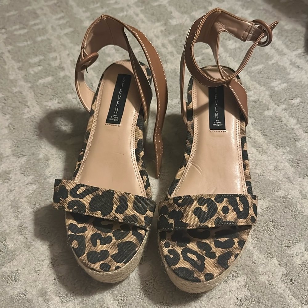 Steve Madden leopard wedges size 9 gently worn
